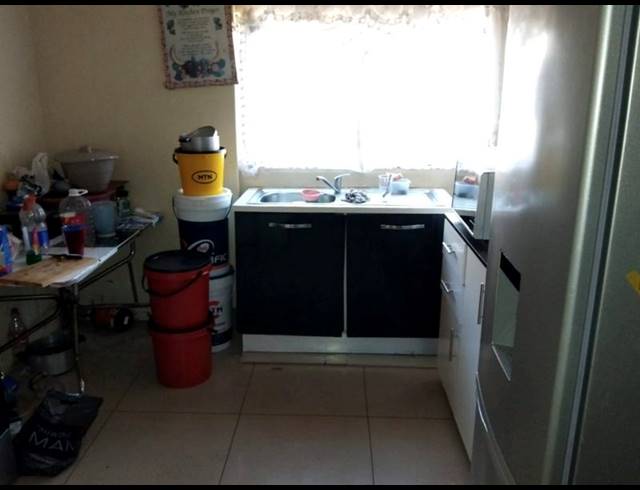 2 BEDROOM HOUSE FOR SALE IN MAPETLA